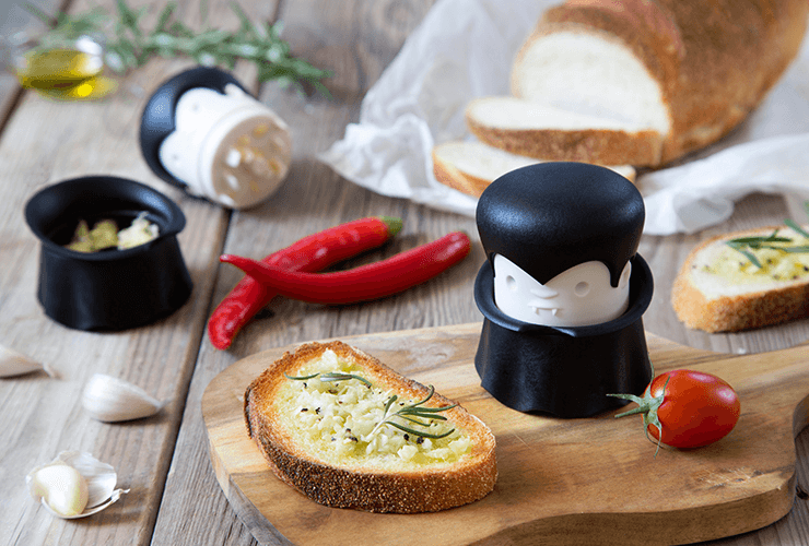 This Whimsical Garlic Twist is a Must-Have Kitchen Utensil– My
